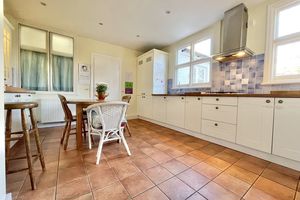 Photo 22- click for photo gallery